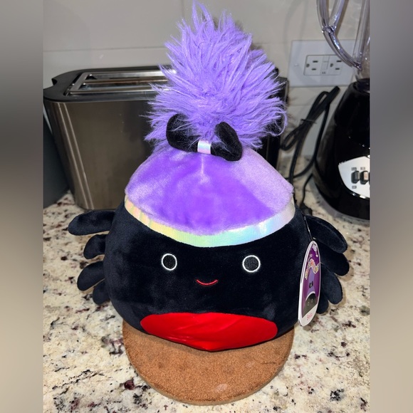 New Bella the Spider Halloween Squishmallows - Picture 4 of 9